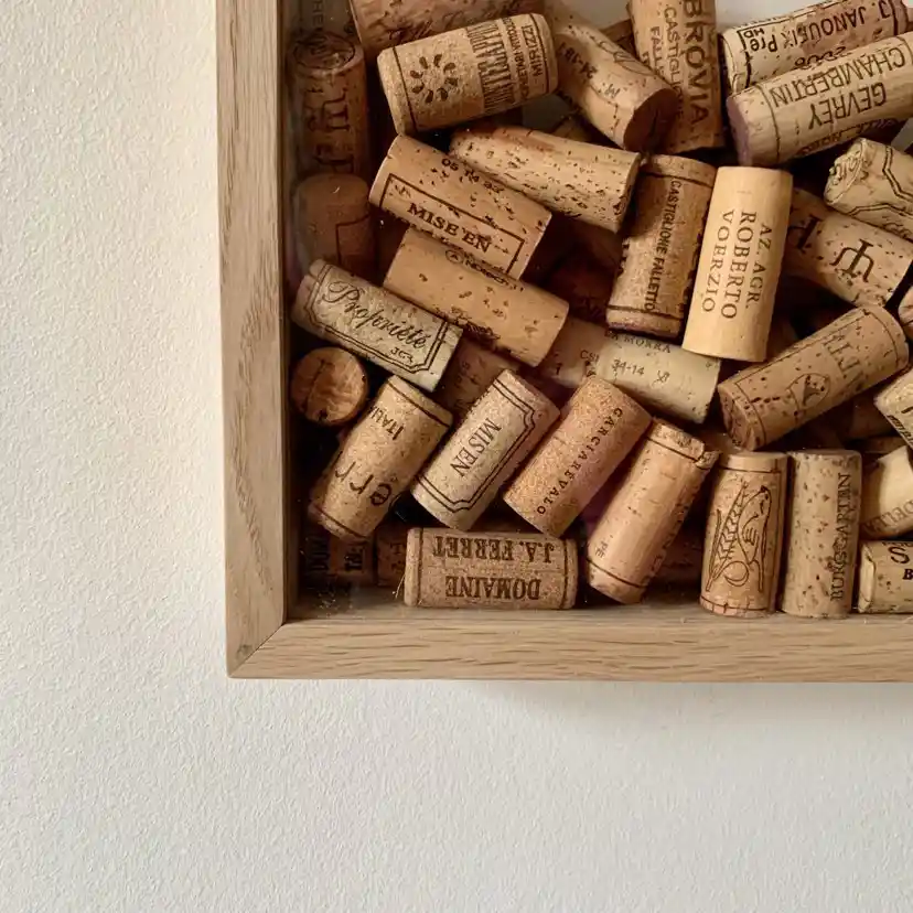 Cadre en liège – cadre pour bouchons à vin – chêne – avec plaque