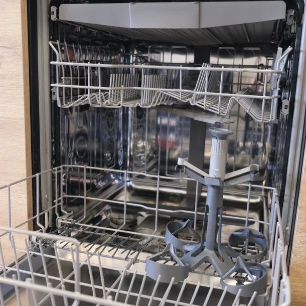 Vinglasholder til opvaskemaskine