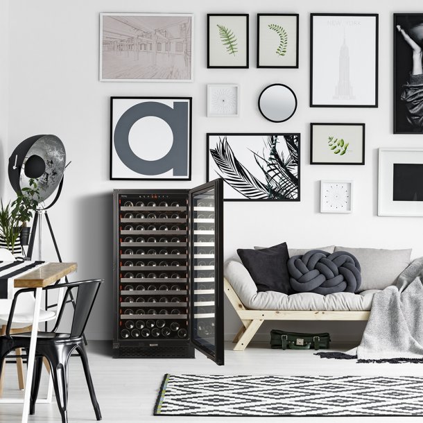 Pevino Majestic 113 flasker - 1 zone - Sort glasfront