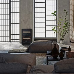 Pevino Majestic 74 flasker - 2 zoner - Sort glasfront