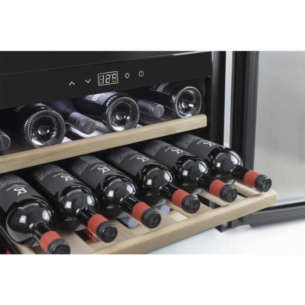 Винный шкаф caso winesafe 18 eb black